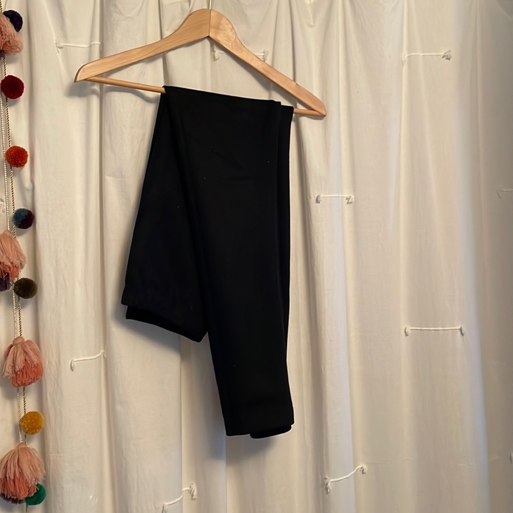 BCBG Elastic black velvet leggings